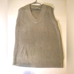Zara V-Neck Knit Sweater Sleeveless Cream Men’s Size L